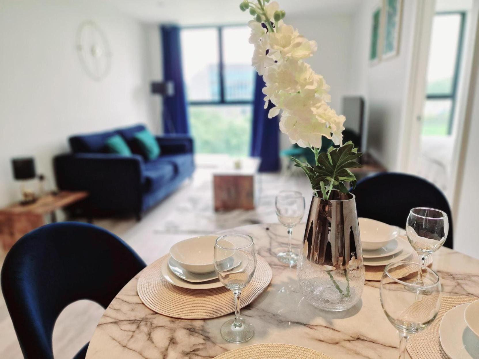Westminster Park Luxury One Bed With Free Parking *